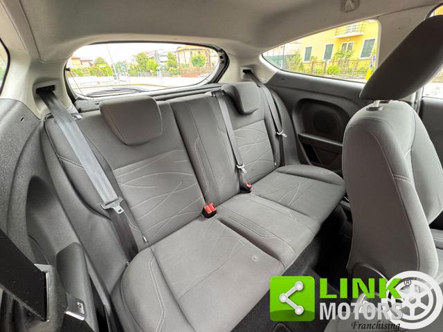 FORD Fiesta usata, con USB