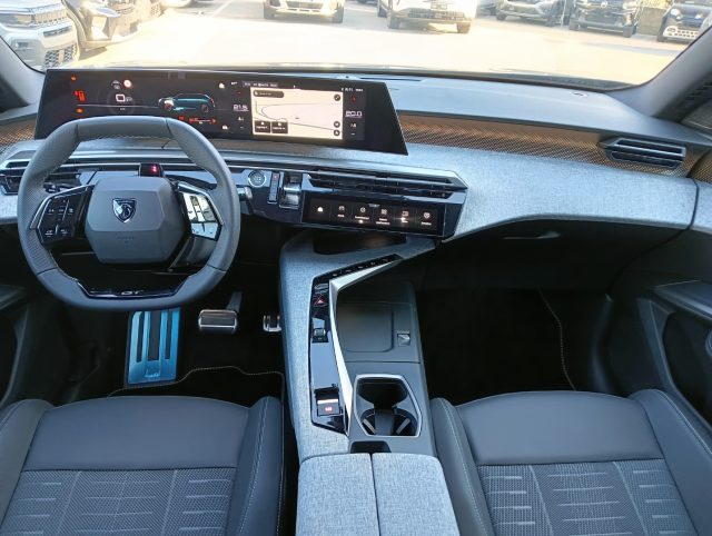PEUGEOT 5008 usata, con Cruise Control