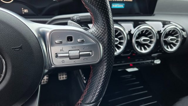 MERCEDES-BENZ A 200 usata, con Vetri oscurati