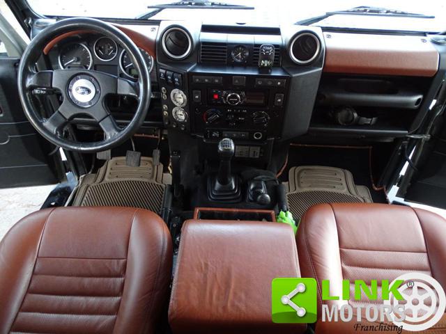 LAND ROVER Defender usata 25