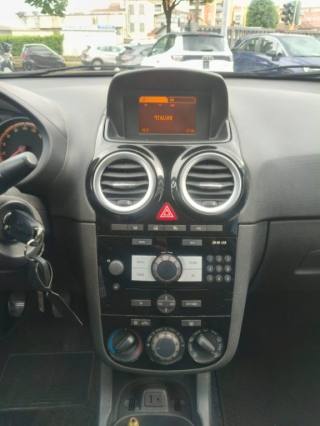 OPEL Corsa usata, con Controllo trazione