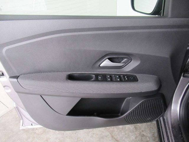 DACIA Sandero usata, con Servosterzo