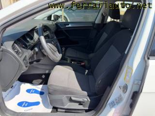 VOLKSWAGEN Golf usata, con Autoradio