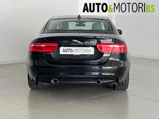 JAGUAR XE usata, con Alzacristalli elettrici