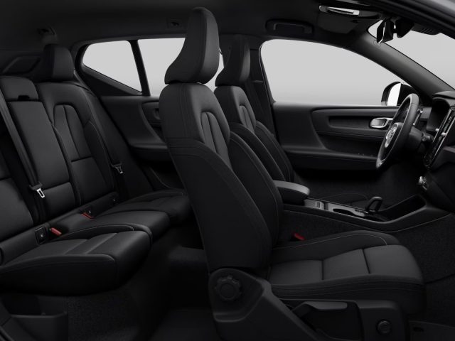 VOLVO EX40 usata, con Controllo trazione
