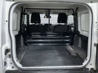 SUZUKI Jimny usata, con Servosterzo