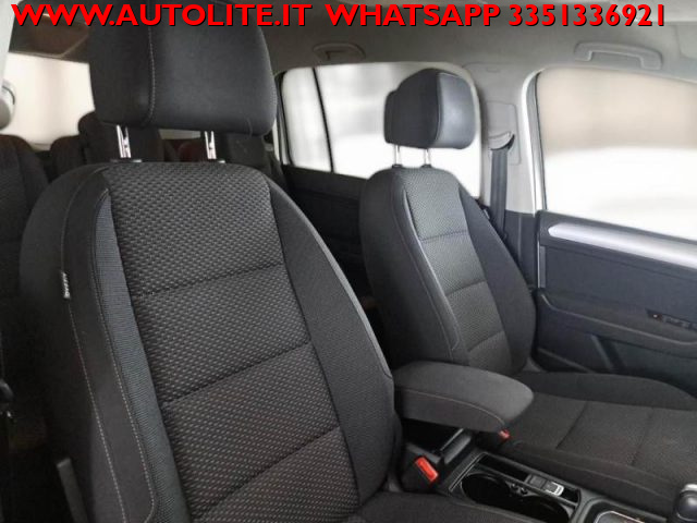 VOLKSWAGEN Touran usata, con Fendinebbia