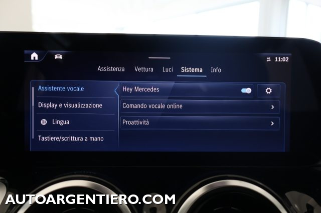MERCEDES-BENZ GLB 180 usata, con Portellone posteriore elettrico