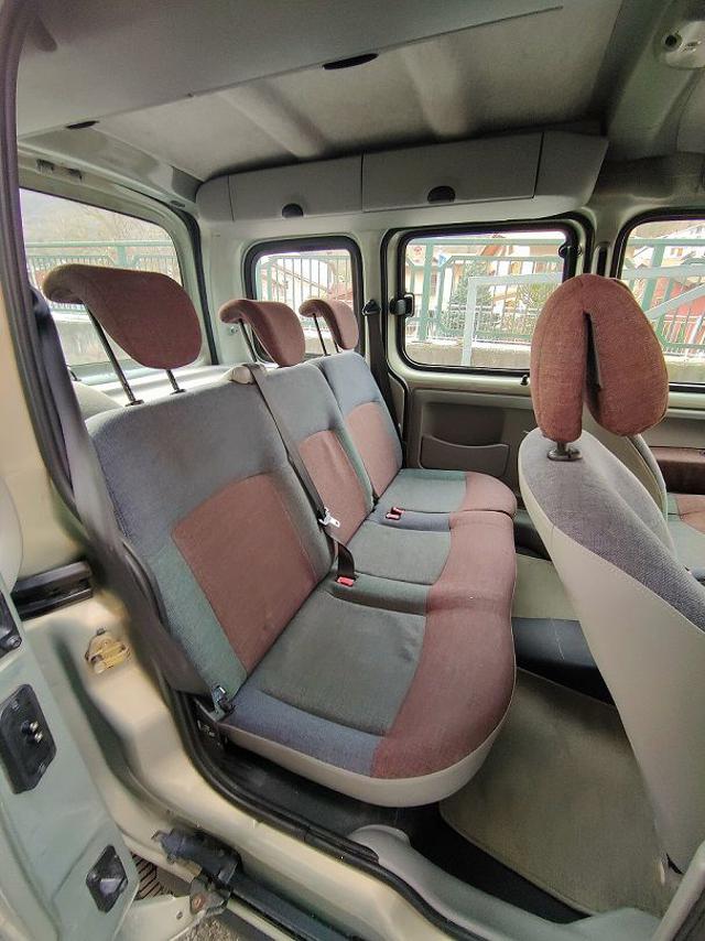 RENAULT Kangoo usata, con Servosterzo