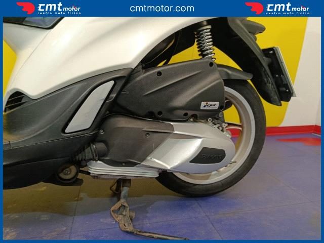 PIAGGIO Liberty 150 usata 8