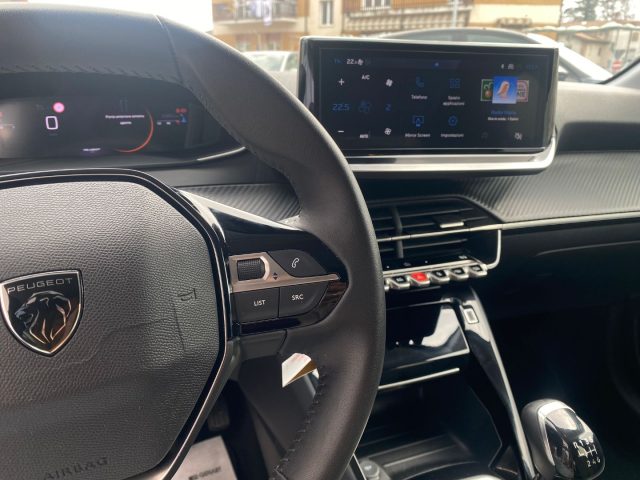 PEUGEOT 208 usata, con Volante in pelle
