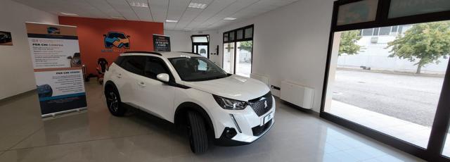 PEUGEOT 2008 usata, con Airbag laterali
