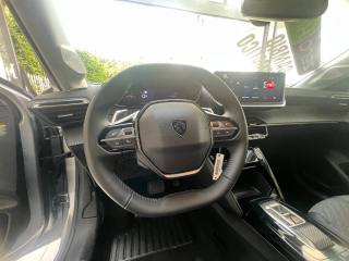 PEUGEOT 208 usata, con Volante in pelle