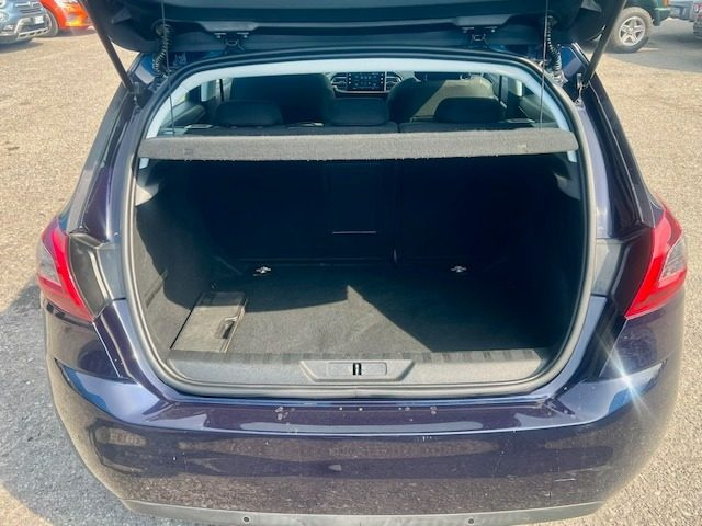 PEUGEOT 308 usata, con Bluetooth