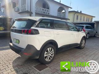 PEUGEOT 5008 usata, con Autoradio