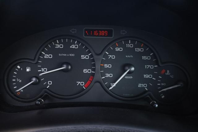 PEUGEOT 206 usata, con Sedile posteriore sdoppiato