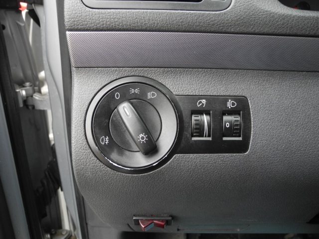 VOLKSWAGEN Touran usata, con Ruota di riserva