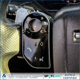 LAND ROVER Range Rover Velar usata, con Sedile posteriore sdoppiato