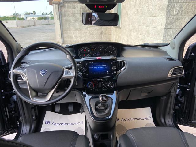 LANCIA Ypsilon usata, con Fendinebbia