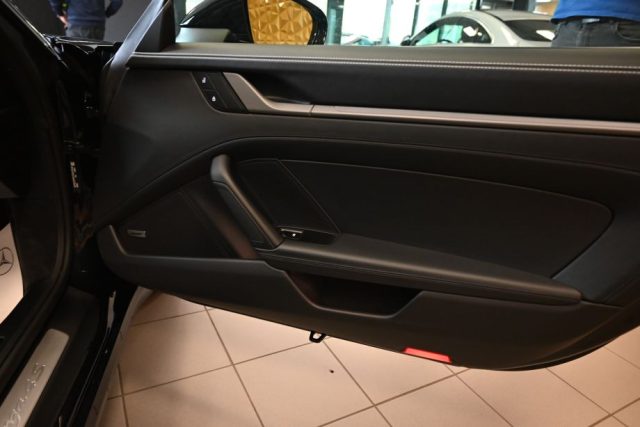 PORSCHE 992 usata 59