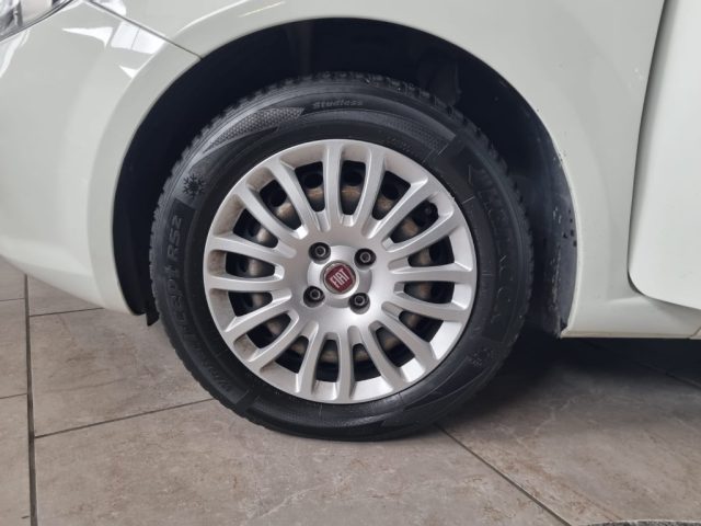 FIAT Punto usata 12