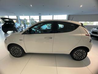 LANCIA Ypsilon usata, con Autoradio
