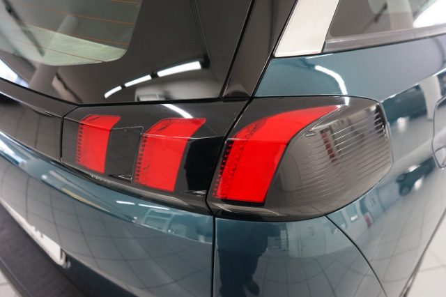 PEUGEOT 5008 usata 30