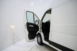 PEUGEOT Boxer usata, con Servosterzo
