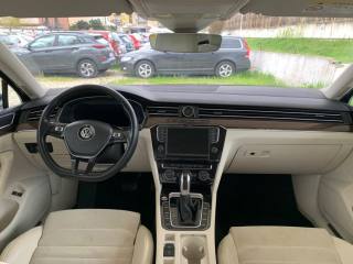 VOLKSWAGEN Passat usata, con Boardcomputer