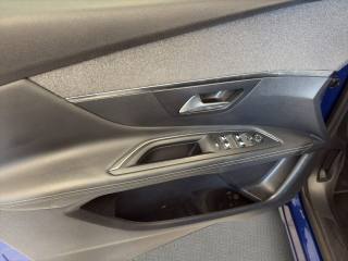 PEUGEOT 3008 usata, con Controllo elettronico della corsia