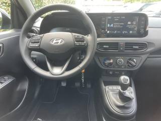 HYUNDAI i10 usata, con Sensori di parcheggio posteriori