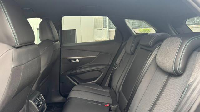 PEUGEOT 3008 usata, con USB