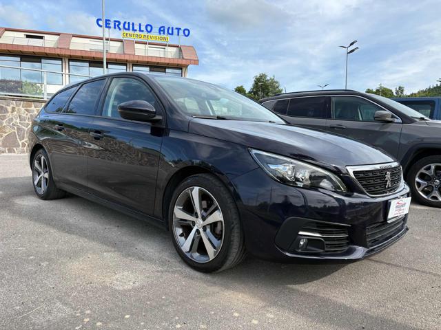 PEUGEOT 308 usata, con Airbag