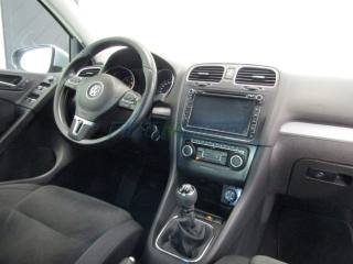 VOLKSWAGEN Golf usata, con Autoradio