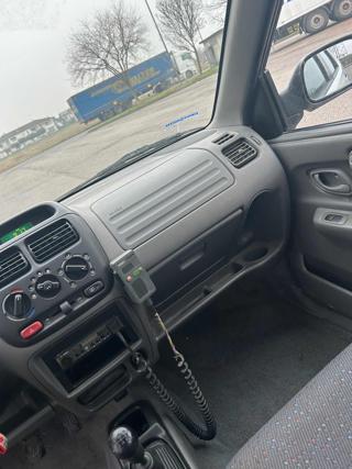 SUZUKI Ignis usata, con Specchietti laterali elettrici