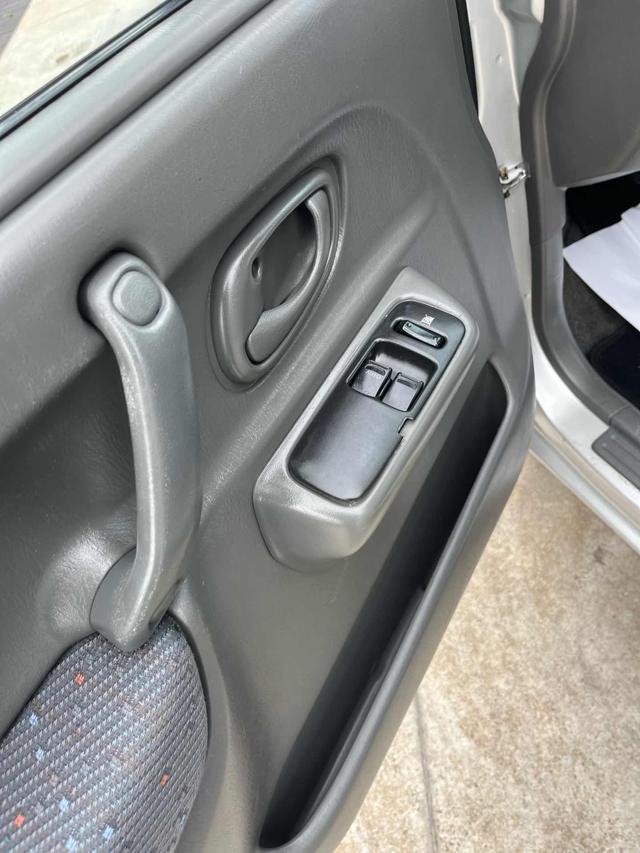 SUZUKI Ignis usata, con Sedile posteriore sdoppiato
