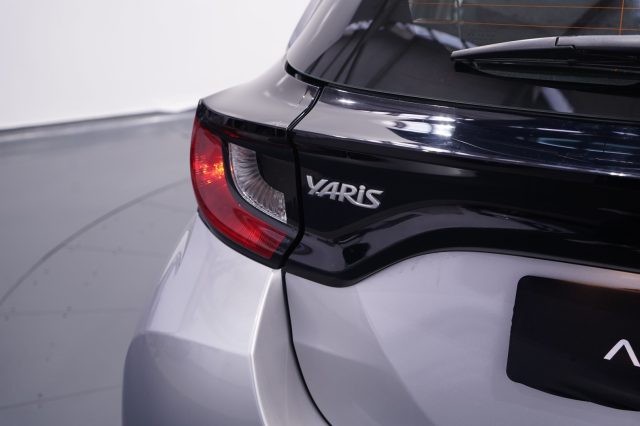 TOYOTA Yaris usata, con Telecamera per parcheggio assistito