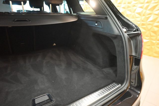 MERCEDES-BENZ GLC 220 usata 54