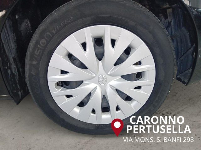 TOYOTA Yaris usata, con Specchietti laterali elettrici