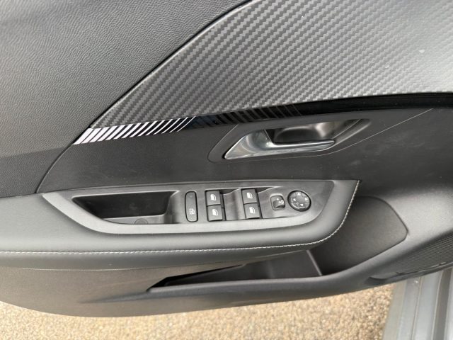 PEUGEOT 208 usata, con Sensore di pioggia