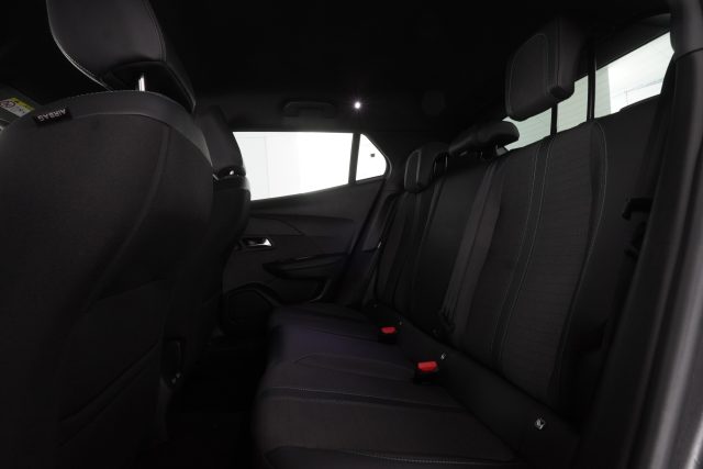 PEUGEOT 2008 usata 9