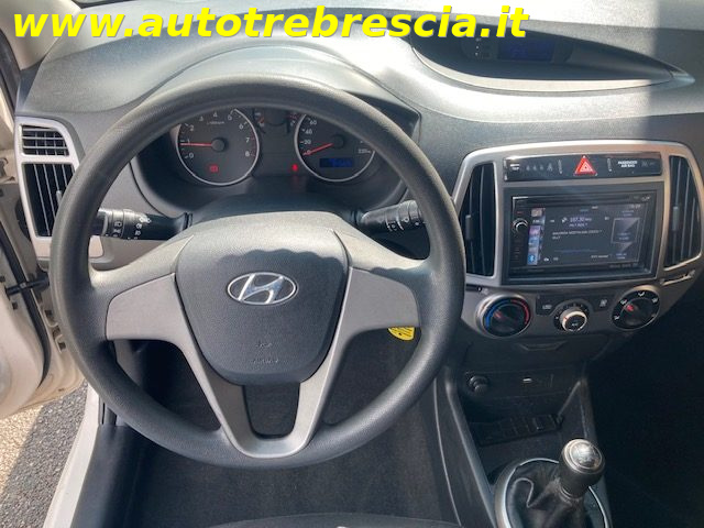 HYUNDAI i20 usata, con Fendinebbia