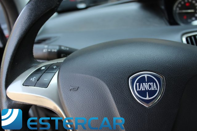 LANCIA Ypsilon usata, con Lettore CD