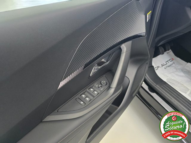 PEUGEOT 2008 usata, con Fari LED