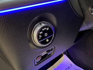 MERCEDES-BENZ C 220 usata, con Sensori di parcheggio anteriori