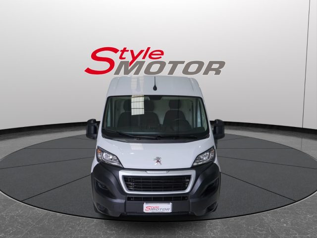 PEUGEOT Boxer usata, con ABS