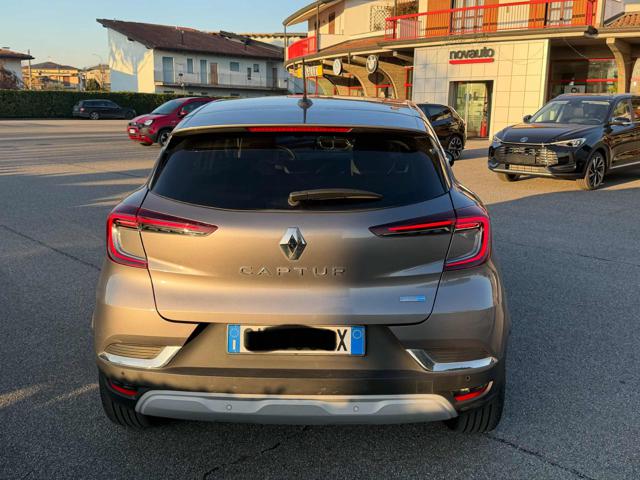 RENAULT Captur usata, con Autoradio