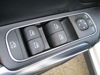 MERCEDES-BENZ GLA 200 usata, con Telecamera per parcheggio assistito