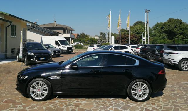 JAGUAR XE usata, con Airbag