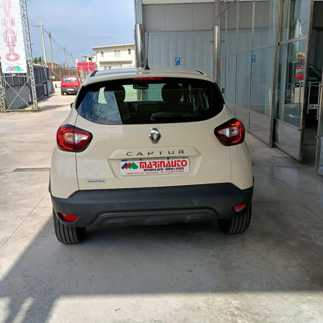 RENAULT Captur usata, con Alzacristalli elettrici